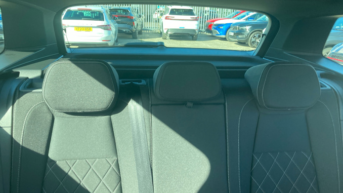 Skoda Karoq 1.5 TSI Sportline Edition 5dr DSG Petrol Estate - Image 16
